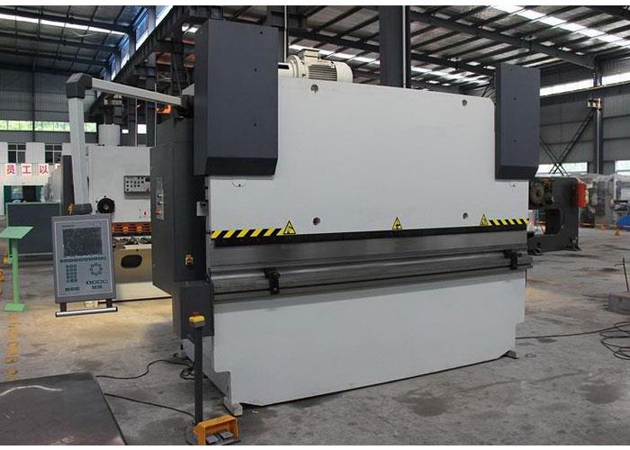 液压冲孔冲压机-金属板材冲孔落料成型-杏彩体育